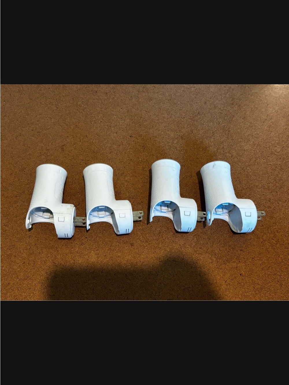 4 GLADE SCENT WARMERS FOR $7